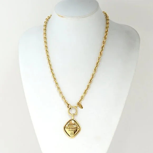 CHANEL CC Logo Paris Cambon Charm Necklace 22 Gold Tone Auth #18157